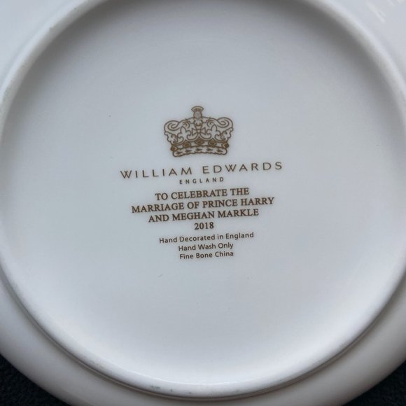 Harry and Meghan Royal Wedding Commemorative Bone China Coaster - Picture 2 of 4